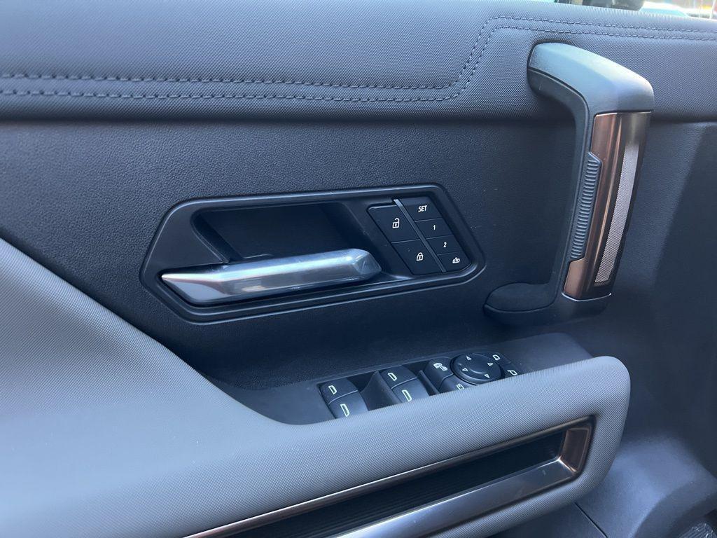 new 2025 GMC HUMMER EV Pickup car, priced at $87,820