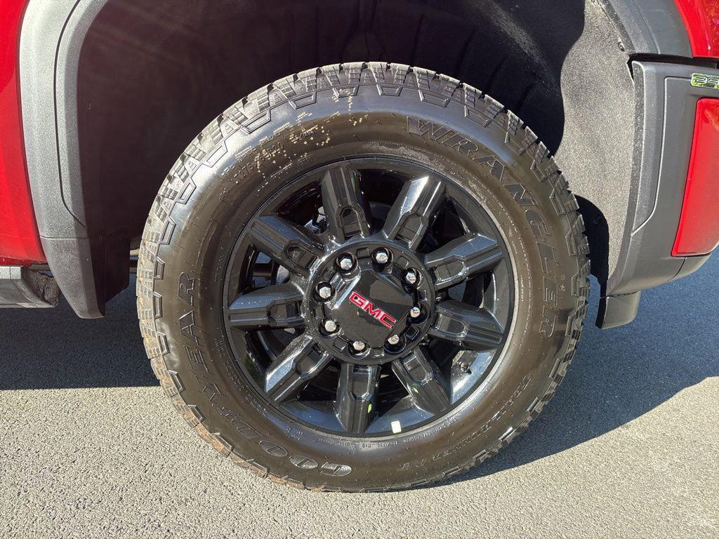 new 2025 GMC Sierra 2500 car, priced at $83,664