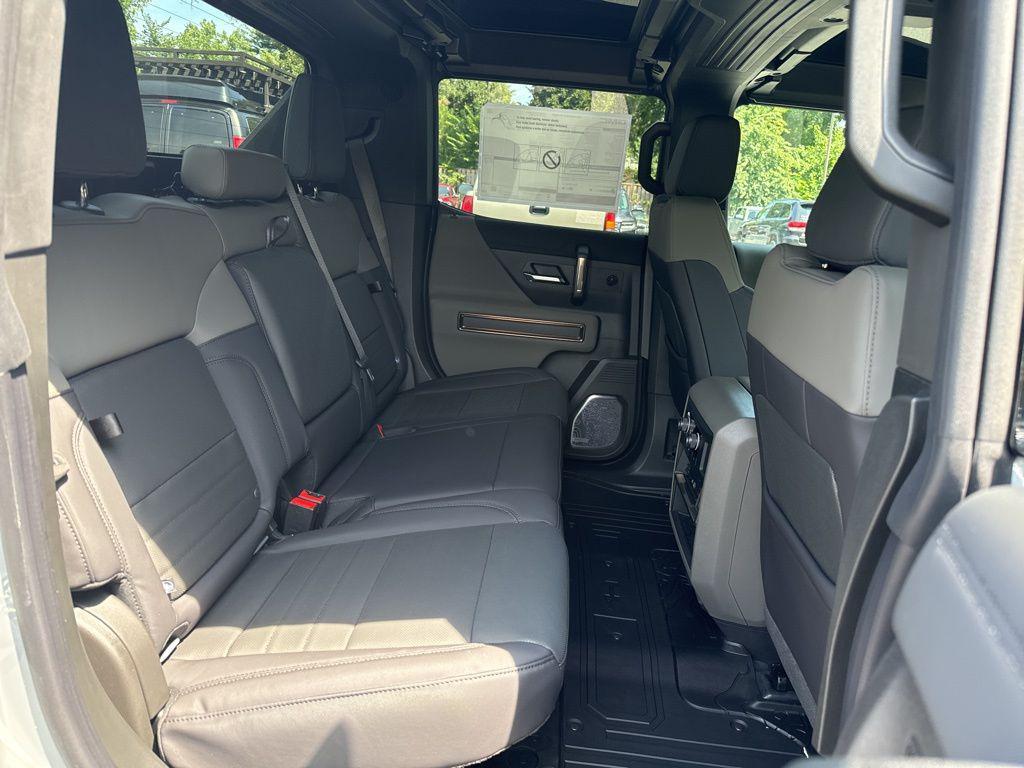 new 2025 GMC HUMMER EV Pickup car, priced at $96,419
