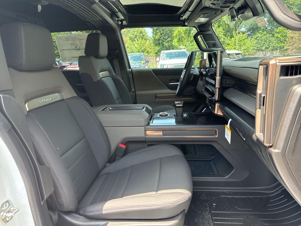 new 2025 GMC HUMMER EV Pickup car, priced at $87,694
