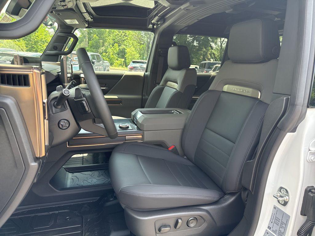 new 2025 GMC HUMMER EV Pickup car, priced at $87,694