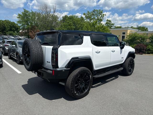 new 2025 GMC HUMMER EV SUV car