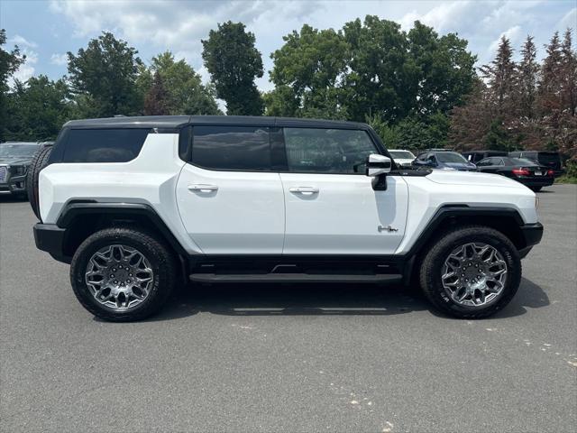 new 2025 GMC HUMMER EV SUV car