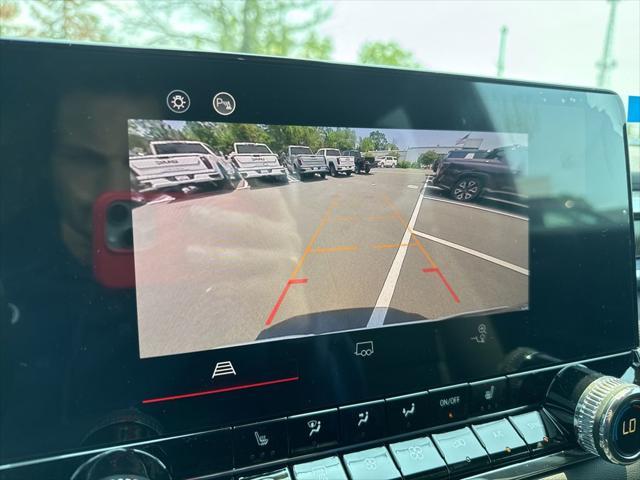 new 2025 GMC Canyon car