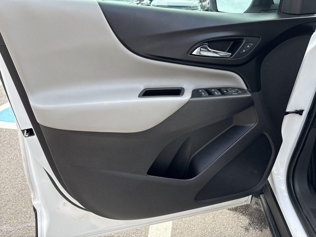 used 2018 Chevrolet Equinox car, priced at $15,500