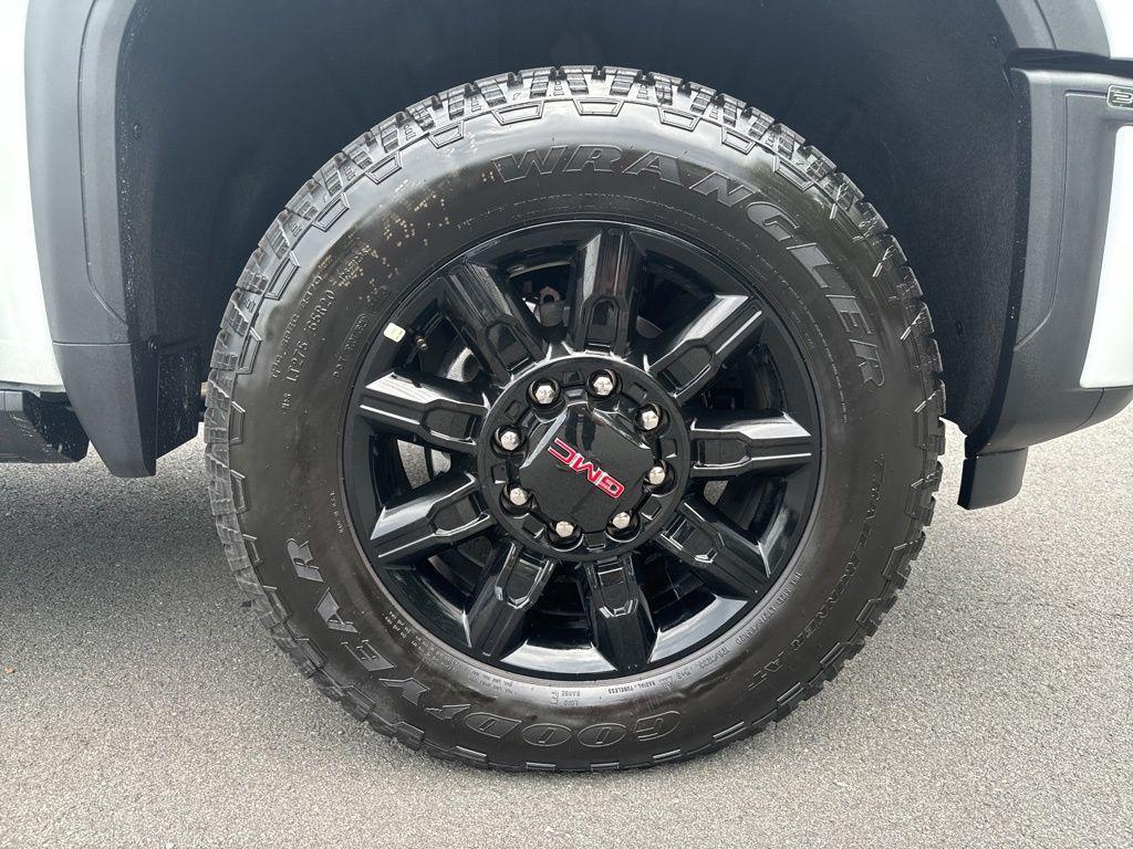 new 2025 GMC Sierra 2500 car, priced at $83,019