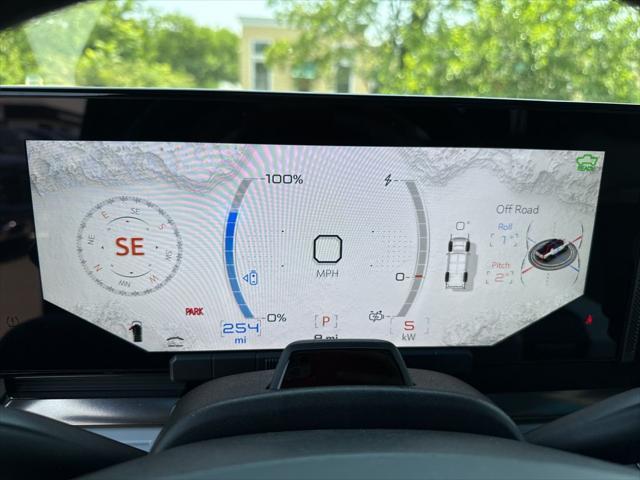 new 2025 GMC HUMMER EV Pickup car