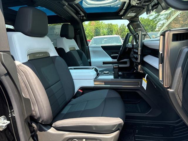 new 2025 GMC HUMMER EV Pickup car