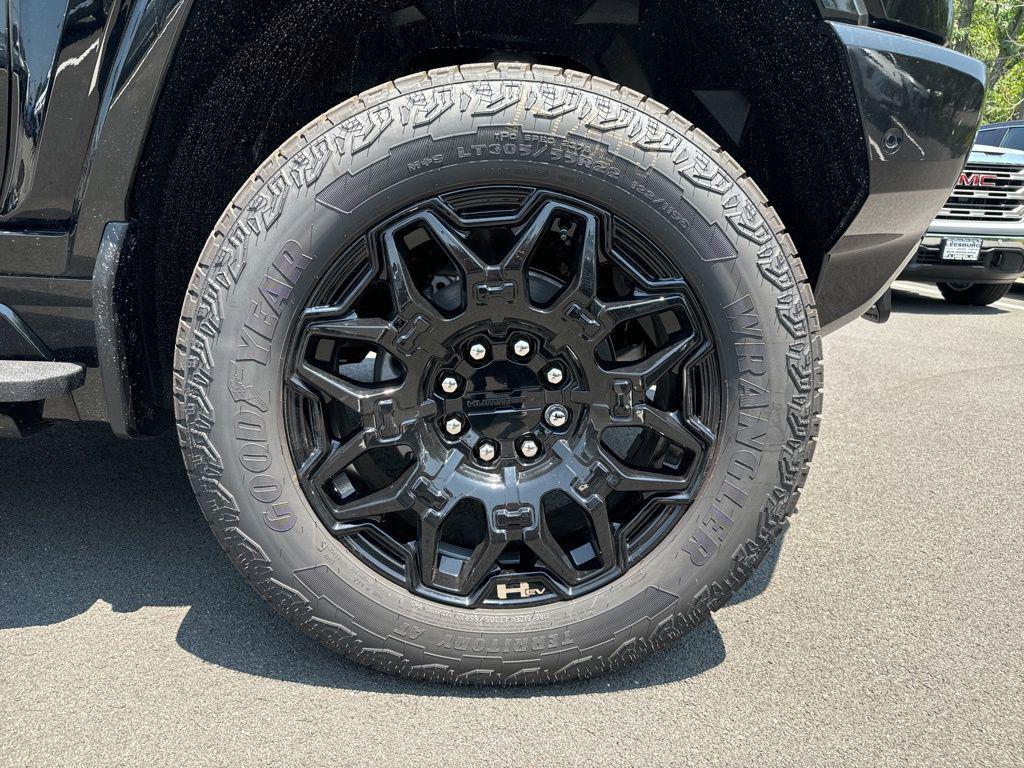 new 2025 GMC HUMMER EV Pickup car, priced at $90,210