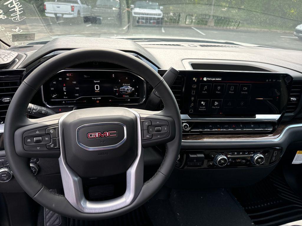 new 2025 GMC Sierra 1500 car, priced at $52,140