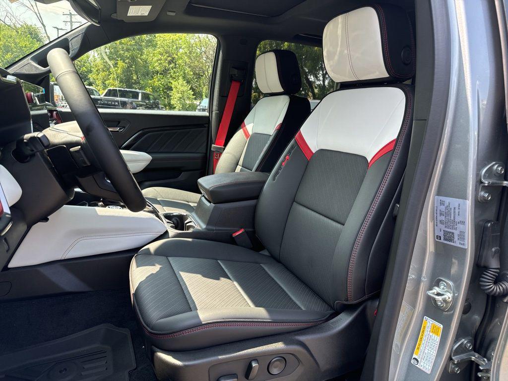 new 2025 GMC Canyon car, priced at $56,059