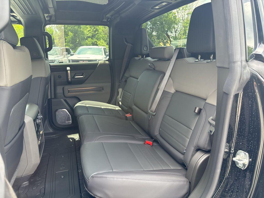 new 2025 GMC HUMMER EV Pickup car, priced at $88,189
