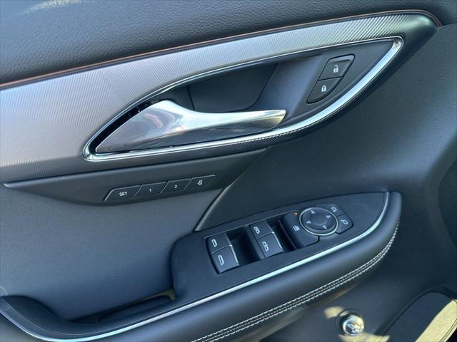 new 2025 Buick Envision car, priced at $42,735