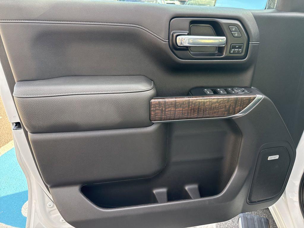 used 2022 GMC Sierra 1500 car, priced at $45,499