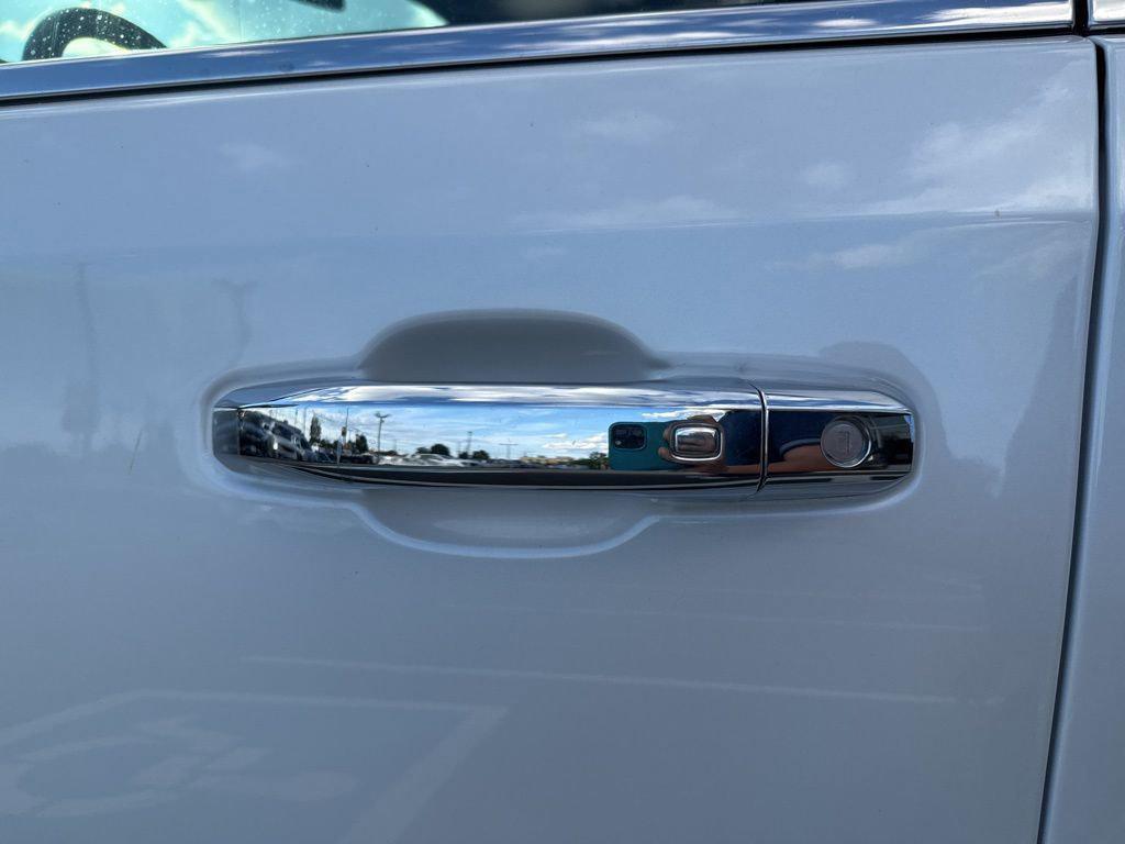 used 2022 GMC Sierra 1500 car, priced at $45,499