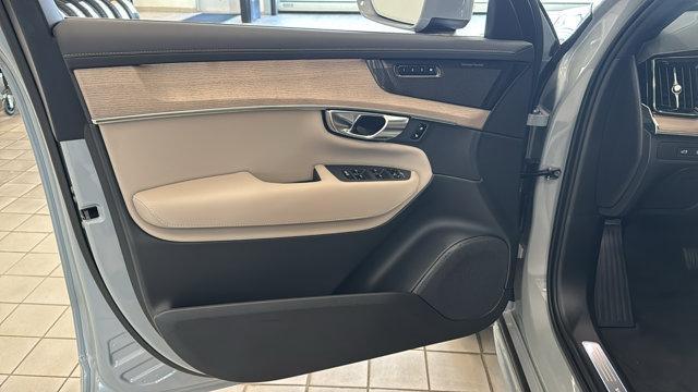 new 2025 Volvo XC90 Plug-In Hybrid car, priced at $78,805