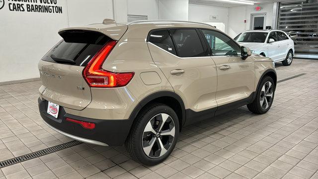 new 2025 Volvo XC40 car, priced at $44,800