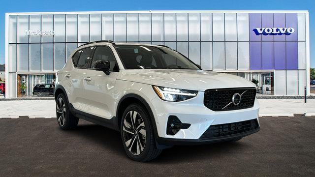 new 2025 Volvo XC40 car, priced at $51,685