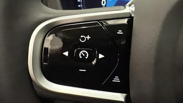new 2026 Volvo XC60 car, priced at $57,985