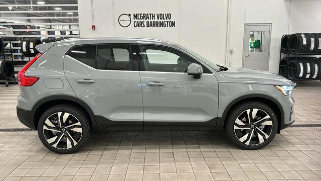 new 2025 Volvo XC40 car, priced at $49,790