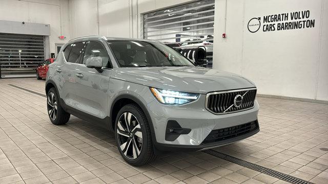 new 2025 Volvo XC40 car, priced at $49,790