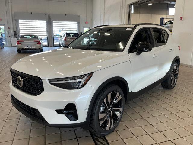 new 2024 Volvo XC40 car, priced at $47,192
