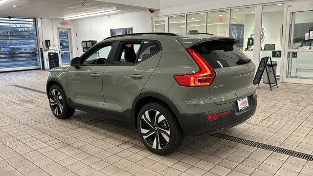 new 2024 Volvo XC40 car, priced at $47,648