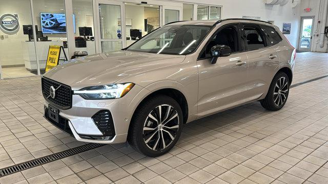 new 2025 Volvo XC60 car, priced at $51,437