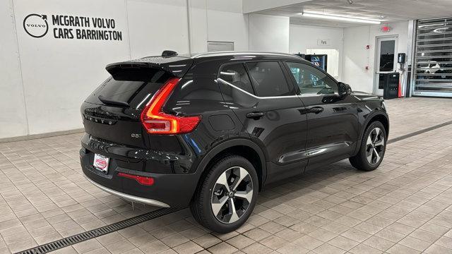 new 2025 Volvo XC40 car, priced at $46,015