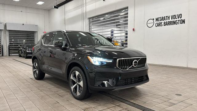 new 2025 Volvo XC40 car, priced at $46,015