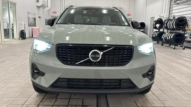 new 2025 Volvo XC40 car, priced at $49,575