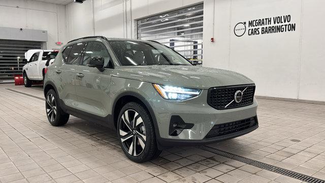 new 2025 Volvo XC40 car, priced at $49,575