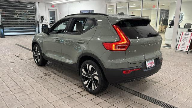 new 2025 Volvo XC40 car, priced at $49,575