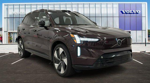 new 2025 Volvo EX90 car, priced at $95,140