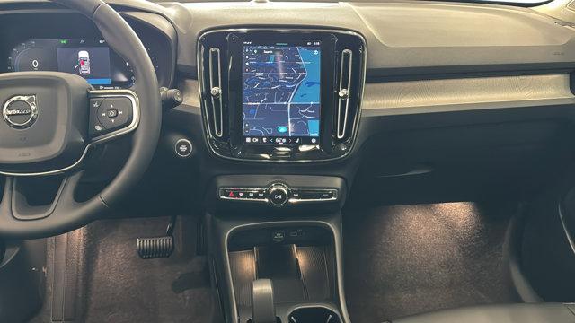 new 2025 Volvo XC40 car, priced at $45,035