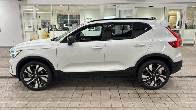 new 2025 Volvo XC40 car, priced at $49,790