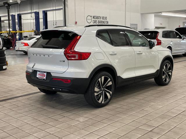 new 2024 Volvo XC40 car, priced at $47,592