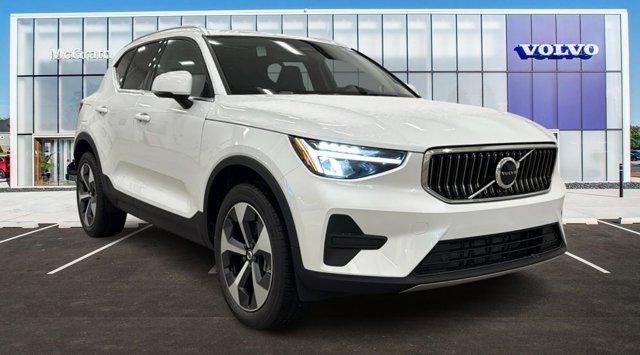 new 2025 Volvo XC40 car, priced at $46,015