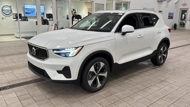 new 2025 Volvo XC40 car, priced at $46,015