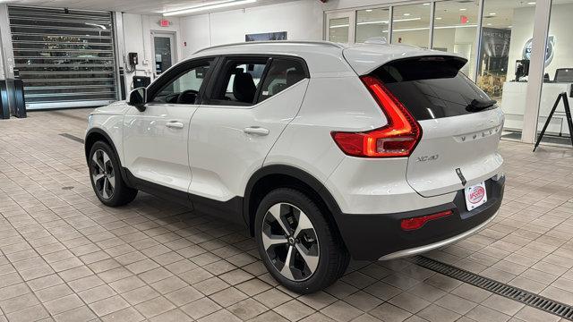 new 2025 Volvo XC40 car, priced at $46,015