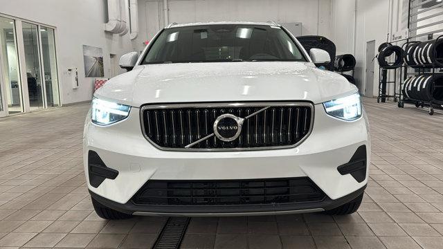 new 2025 Volvo XC40 car, priced at $46,015