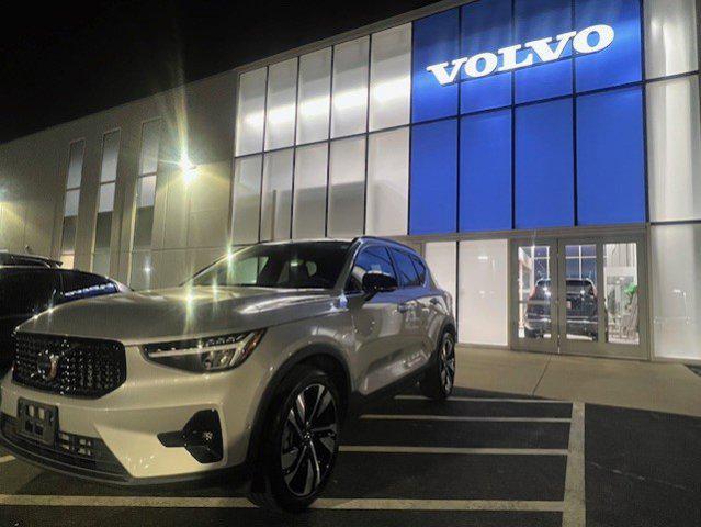 used 2024 Volvo XC40 car, priced at $36,400