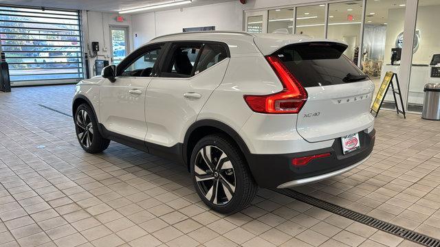 new 2025 Volvo XC40 car, priced at $51,785