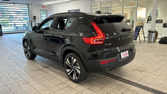 new 2025 Volvo XC40 car, priced at $51,550