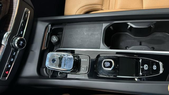 used 2022 Volvo XC60 car, priced at $36,900