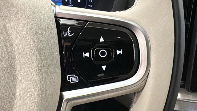 new 2026 Volvo XC60 car, priced at $63,935