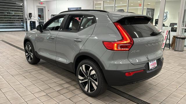 new 2025 Volvo XC40 car, priced at $49,790