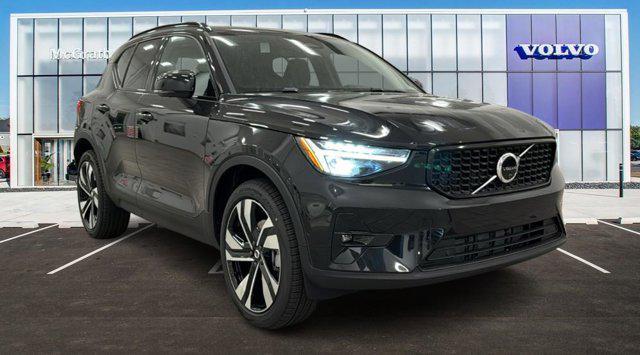 new 2025 Volvo XC40 car, priced at $49,225