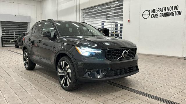 new 2025 Volvo XC40 car, priced at $49,225