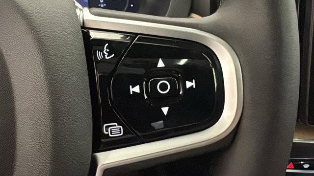 new 2026 Volvo XC60 Plug-In Hybrid car, priced at $69,285